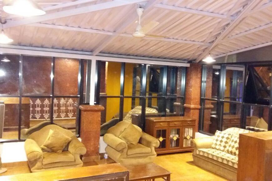 Hotel On The Rocks Mahabaleshwar Exterior photo